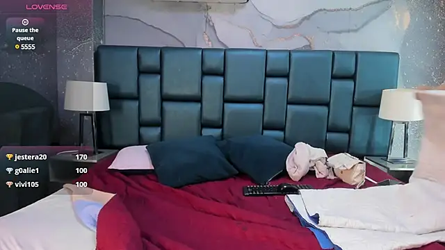 Snapshot of Nahomi_Wild chatting on 02.04.25 Nahomi Wild online show from 02.04.25