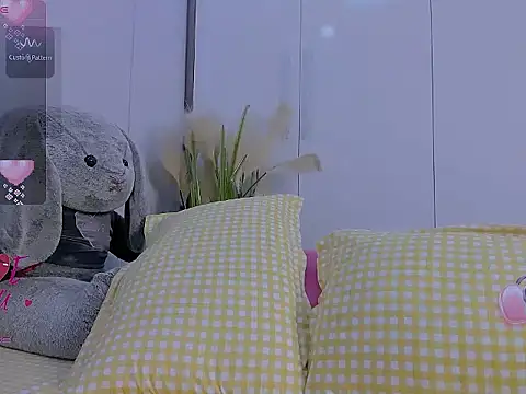 Snapshot of Linh_diudang chatting on 05.18.26 Linh diudang online show from 05.18.26