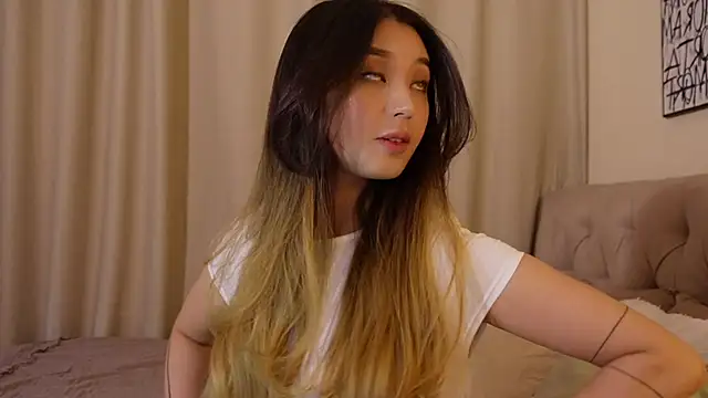 Sarasuo1 online show from 12.10.24