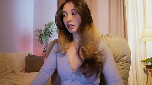 Snapshot of Sarasuo1 chatting on 04.12.26 Sarasuo1 online show from 04.12.26