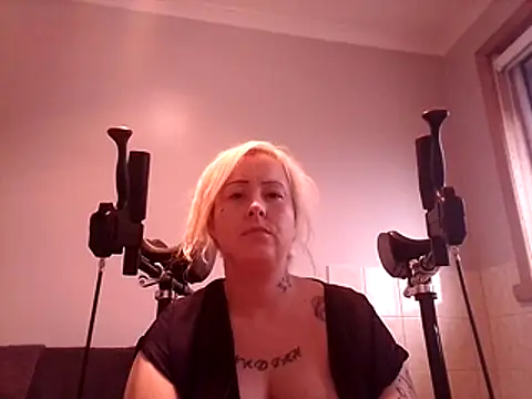 Snapshot of mollymay69 chatting on 02.07.26 mollymay69 online show from 02.07.26