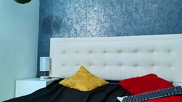 Cloeandtyfanny online show from 01.18.26