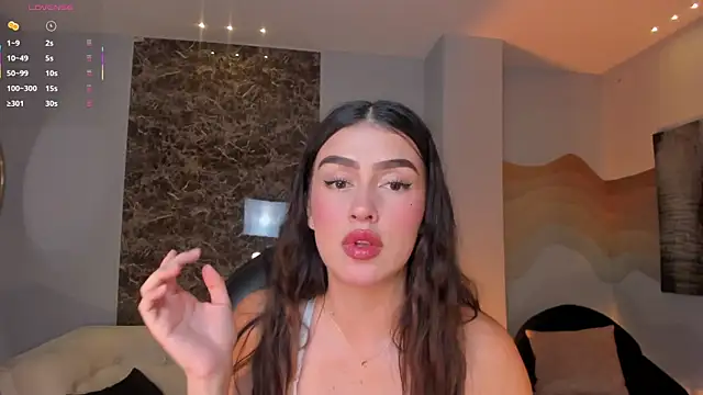 Snapshot of PaulinaSantos_ chatting on 05.28.26 PaulinaSantos online show from 05.28.26