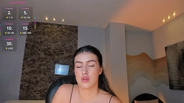 Snapshot of PaulinaSantos_ chatting on 05.30.26 PaulinaSantos online show from 05.30.26