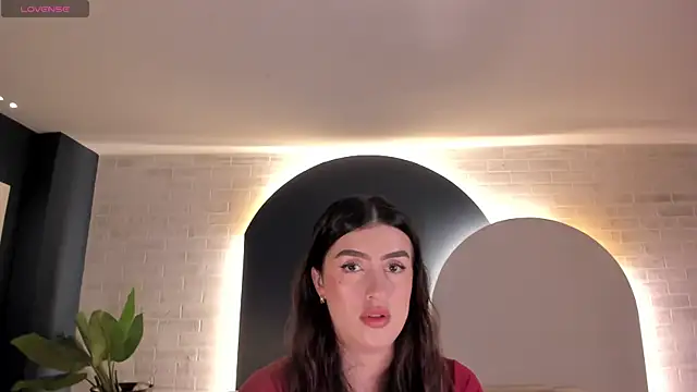 Snapshot of PaulinaSantos_ chatting on 06.03.26 PaulinaSantos online show from 06.03.26
