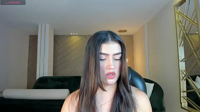 Snapshot of PaulinaSantos_ chatting on 06.09.26 PaulinaSantos online show from 06.09.26