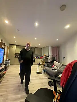 Snapshot of LondonTeffy chatting on 02.02.26 LondonTeffy online show from 02.02.26