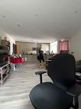 LondonTeffy online show from 04.16.26