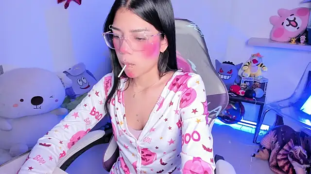 cutestephuwu online show from 10.10.25