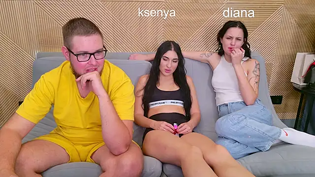 Ksenny online show from 10.28.25