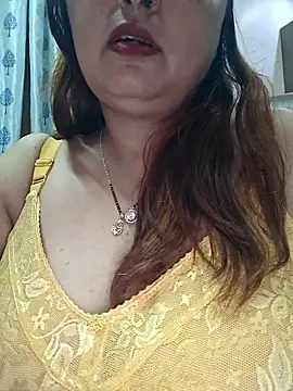 Snapshot of Dianaa9 chatting on 05.15.26 Dianaa9 online show from 05.15.26
