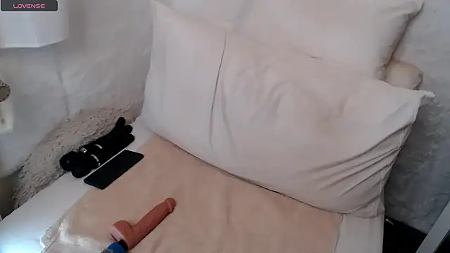 Julia-Sugar online show from 01.28.25