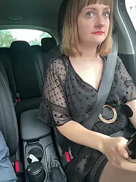 victoirenextdoor online show from 12.11.24