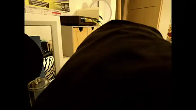 victoirenextdoor online show from 02.18.26