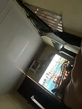 Snapshot of mfloressd14 chatting on 10.18.25 mfloressd14 online show from 10.18.25