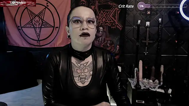 Evil Queen 666 online show from 01.30.25