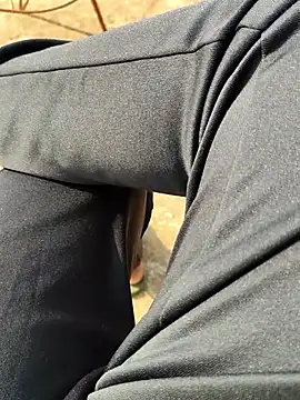 Snapshot of Brown_Munda047 chatting on 01.06.26 Brown Munda047 online show from 01.06.26