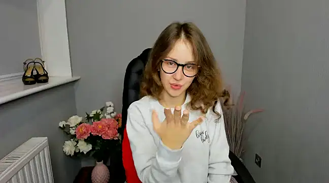 Snapshot of AfinaCutie chatting on 12.01.24 AfinaCutie online show from 12.01.24