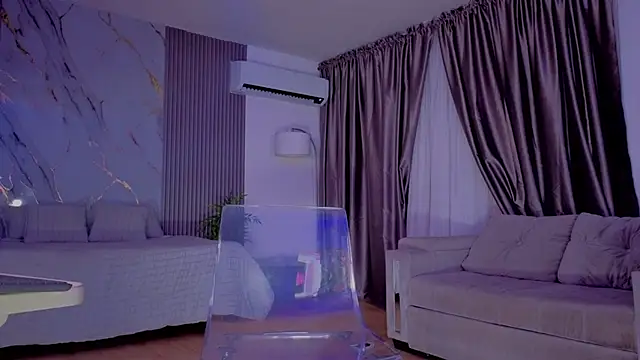 HannaByron online show from 11.21.25