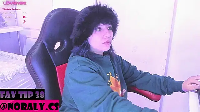 Snapshot of hey_noraly chatting on 06.09.26 hey noraly online show from 06.09.26