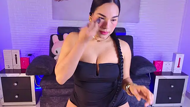 Snapshot of Lolitta_xxx chatting on 07.07.26 Lolitta xxx online show from 07.07.26