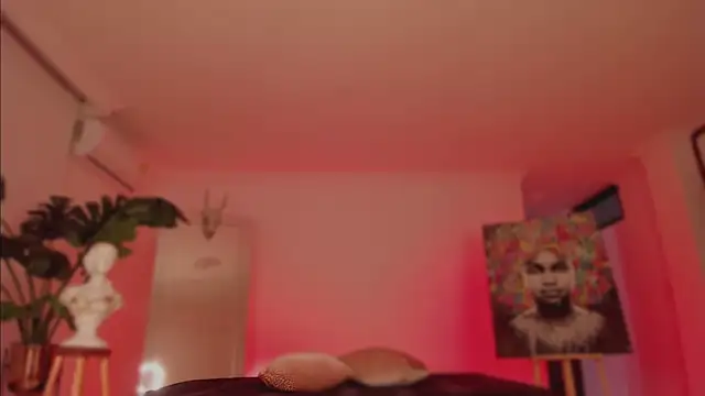 Snapshot of Taylor__foxxx chatting on 01.29.25 Taylor  foxxx online show from 01.29.25