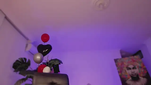 Snapshot of Taylor__foxxx chatting on 02.15.25 Taylor  foxxx online show from 02.15.25