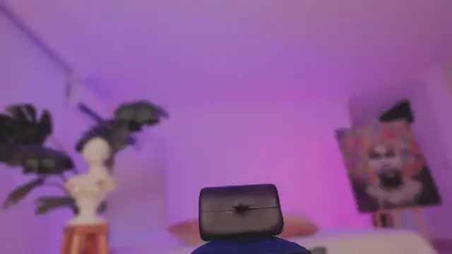 Snapshot of Taylor__foxxx chatting on 02.27.25 Taylor  foxxx online show from 02.27.25