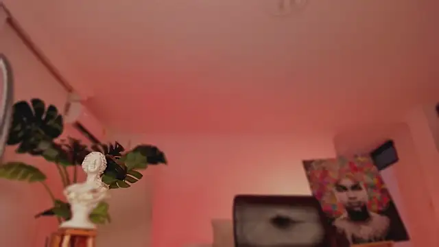 Snapshot of Taylor__foxxx chatting on 03.20.25 Taylor  foxxx online show from 03.20.25