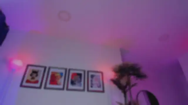 Snapshot of Taylor__foxxx chatting on 09.17.25 Taylor  foxxx online show from 09.17.25