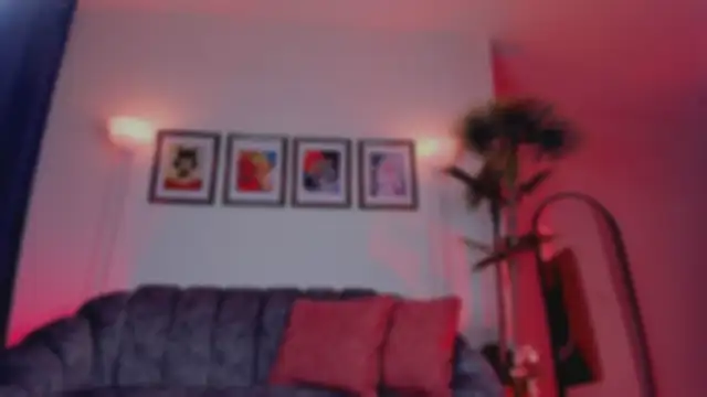 Snapshot of Taylor__foxxx chatting on 09.30.25 Taylor  foxxx online show from 09.30.25