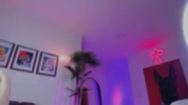 Snapshot of Taylor__foxxx chatting on 10.09.25 Taylor  foxxx online show from 10.09.25