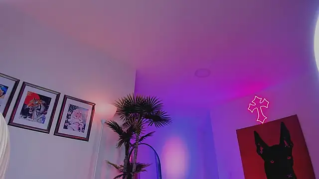 Snapshot of Taylor__foxxx chatting on 10.22.25 Taylor  foxxx online show from 10.22.25