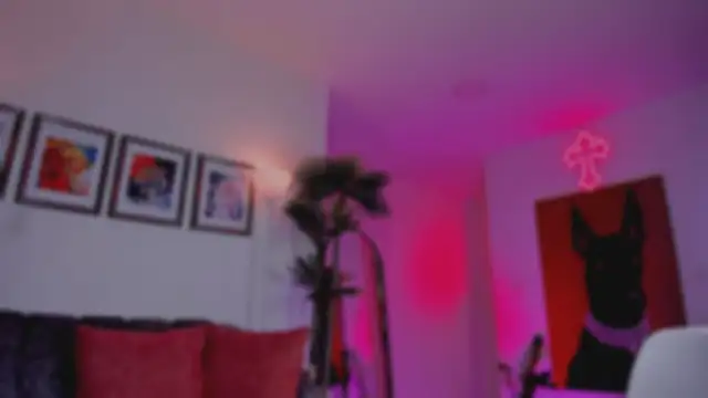 Taylor  foxxx online show from 11.29.25