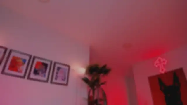 Taylor  foxxx online show from 04.16.26