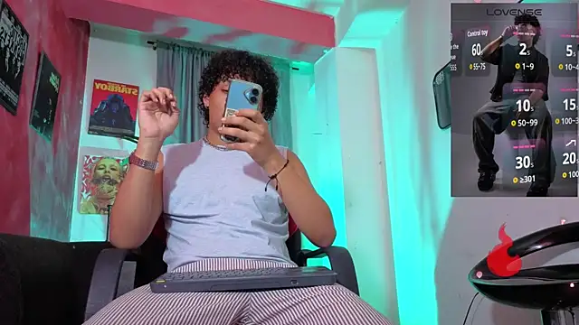 Snapshot of GaelOconner chatting on 02.09.26 GaelOconner online show from 02.09.26