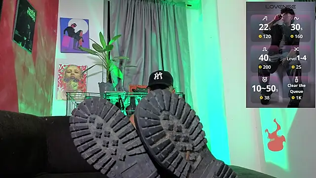 Snapshot of GaelOconner chatting on 03.06.26 GaelOconner online show from 03.06.26