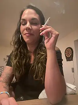 Snapshot of Lady_Knaller chatting on 05.21.26 Lady Knaller online show from 05.21.26