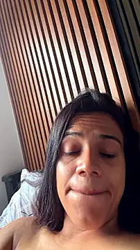Snapshot of Deisy_Torres chatting on 07.19.26 Deisy Torres online show from 07.19.26