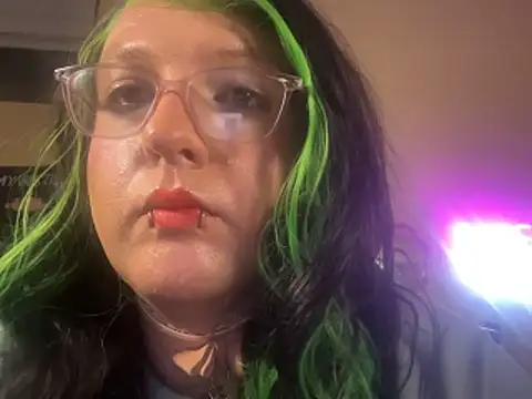 Snapshot of Blakelytgirl chatting on 02.19.26 Blakelytgirl online show from 02.19.26