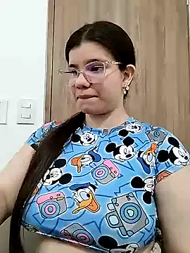 Snapshot of Danzel1105 chatting on 12.19.24 Danzel1105 online show from 12.19.24