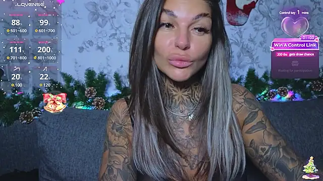 Snapshot of tattooedBabyy chatting on 12.23.24 tattooedBabyy online show from 12.23.24