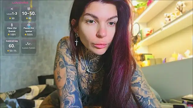 Snapshot of tattooedBabyy chatting on 04.20.26 tattooedBabyy online show from 04.20.26
