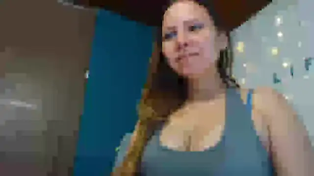 Snapshot of camila_delarosa chatting on 12.10.24 camila delarosa online show from 12.10.24