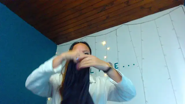 Snapshot of camila_delarosa chatting on 12.27.24 camila delarosa online show from 12.27.24