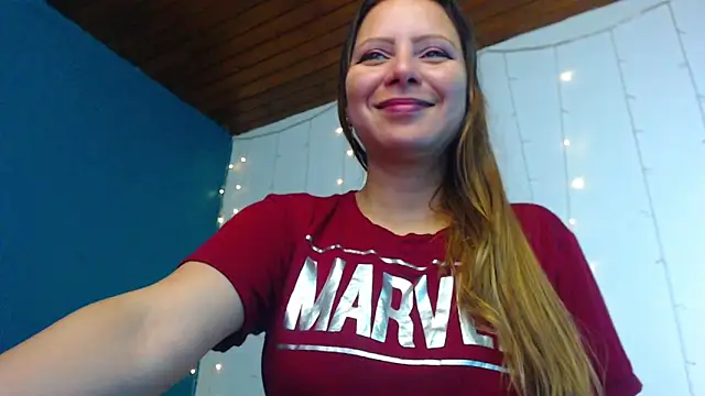 Snapshot of camila_delarosa chatting on 12.28.24 camila delarosa online show from 12.28.24