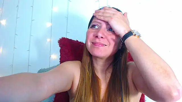 Snapshot of camila_delarosa chatting on 12.28.24 camila delarosa online show from 12.28.24