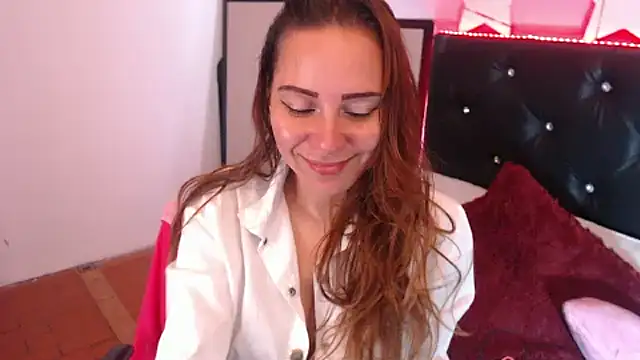 Snapshot of camila_delarosa chatting on 10.09.25 camila delarosa online show from 10.09.25