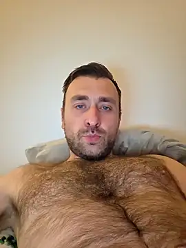 Snapshot of TIGERRR86 chatting on 04.26.26 TIGERRR86 online show from 04.26.26