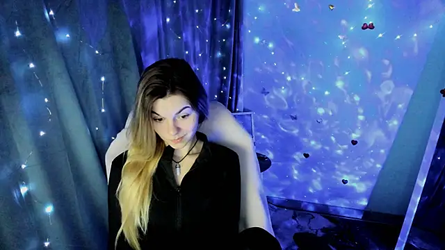 Sweet me  online show from 11.23.25